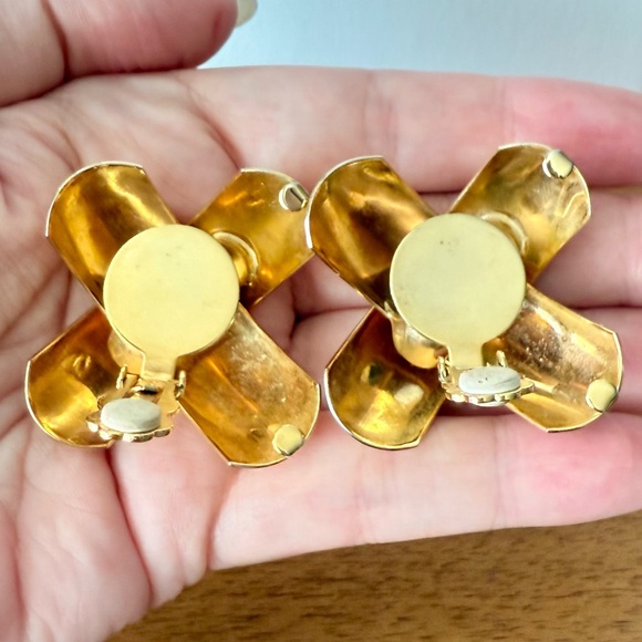Huge Norma Jean Gold Tone Modernist “X” Statement Clip On Earrings 80’s 90’s - Picture 7 of 10